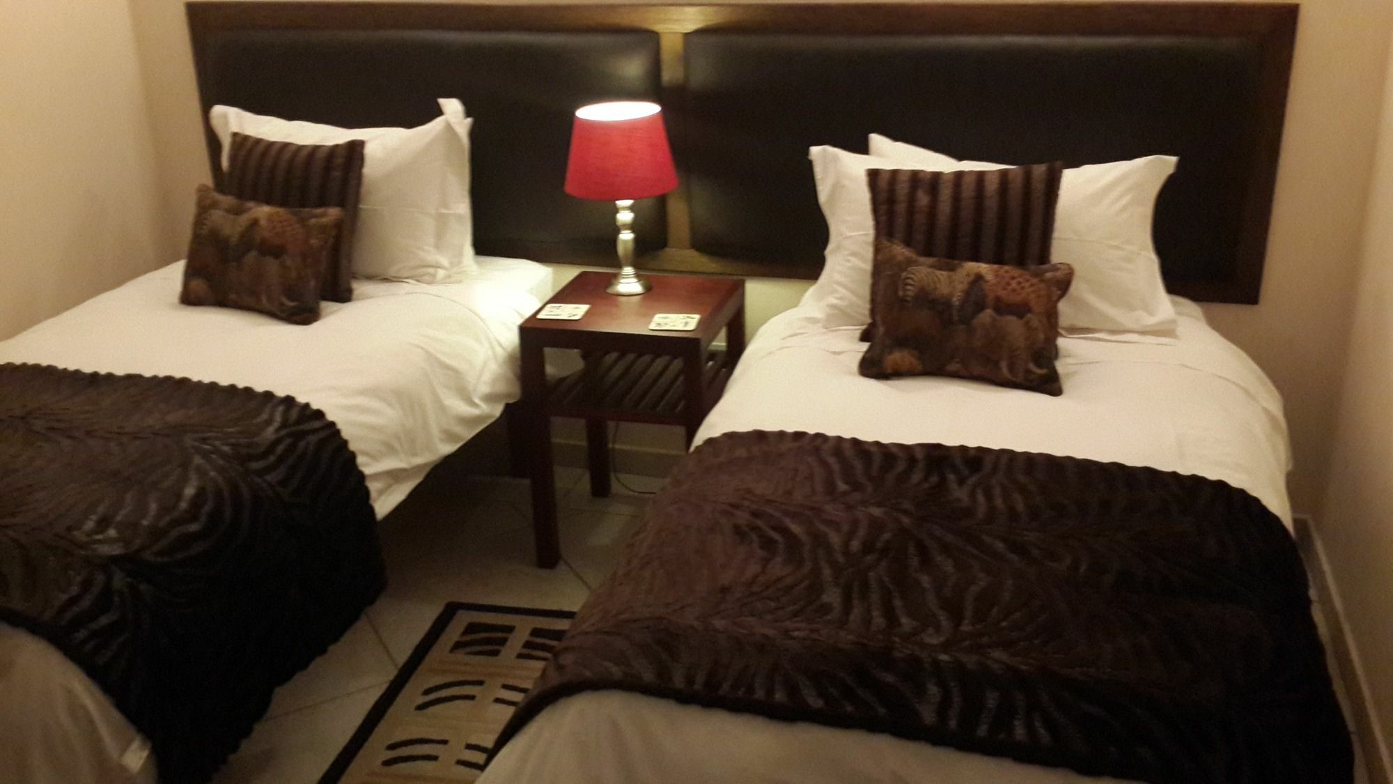 Noordheuwel Magaliqua Guest House מראה חיצוני תמונה