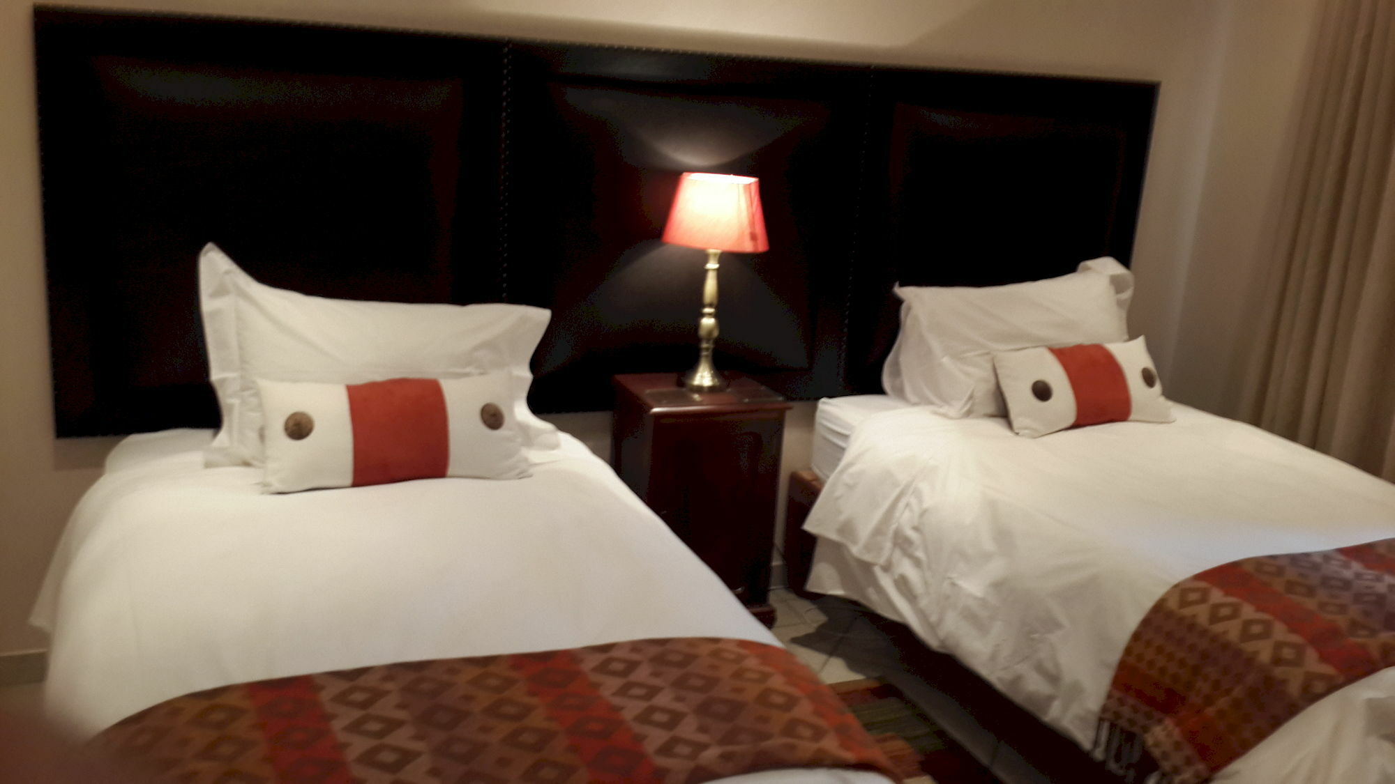 Noordheuwel Magaliqua Guest House מראה חיצוני תמונה